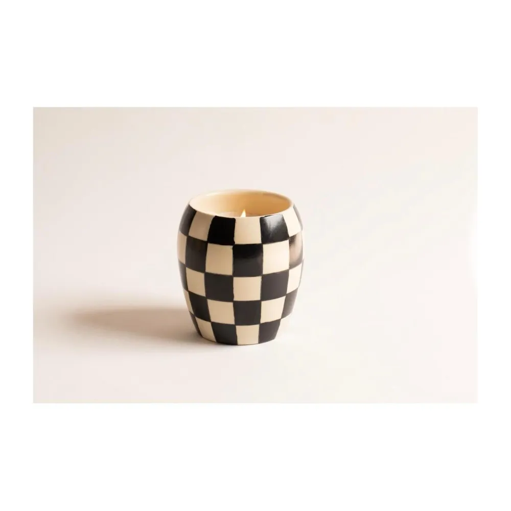 Paddywax - Vela de porcelana Checkmate 311G - Negro - Higo negro y oliva Paddywax & co