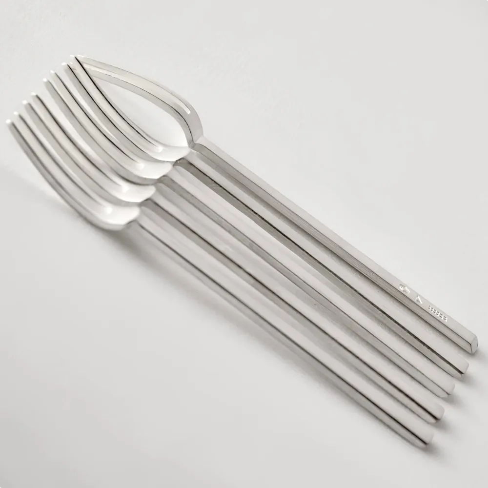Hime - pequeños tenedores japoneses de latón plateado (5 piezas) Sakami Kogei